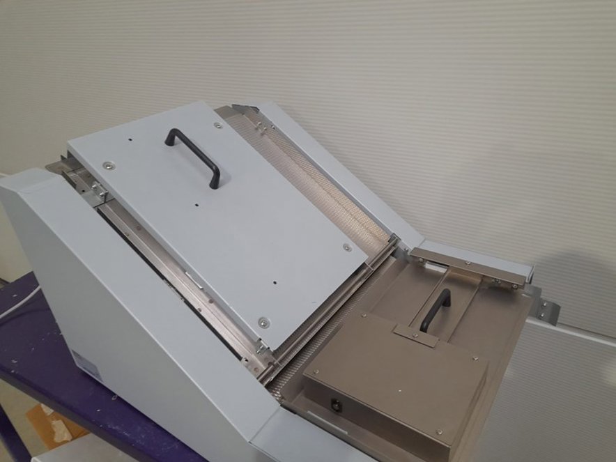 Book production -small volume Horizon HIF-400