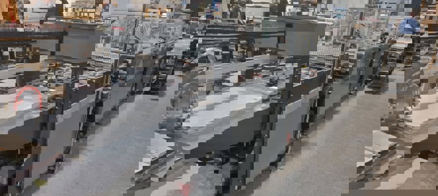 Case makers Xinwei QFM 600 A