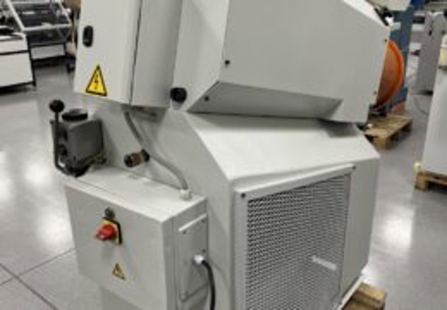 Die cutting AMC Hydromatic 220