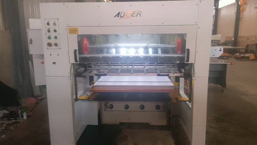 Die cutting AOER AEM-1080