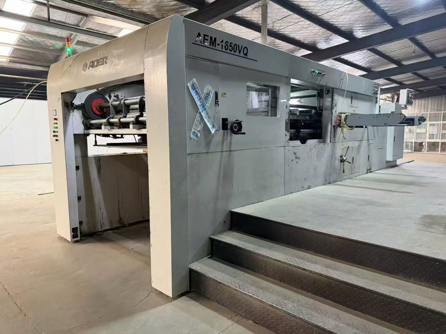 Die cutting AOER AEM-1650VQ