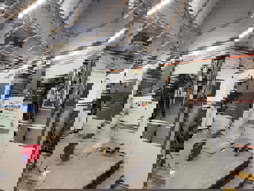 Die cutting Bobst SP 102 E