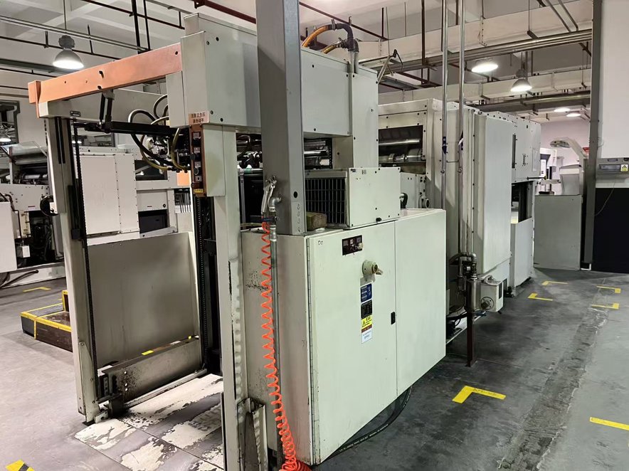 Die cutting Bobst SP 102-SE