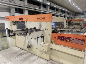 Die cutting Bobst SP 102-SE