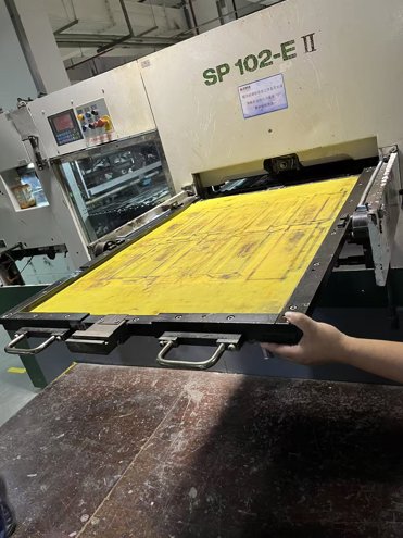 Die cutting Bobst SP102EII