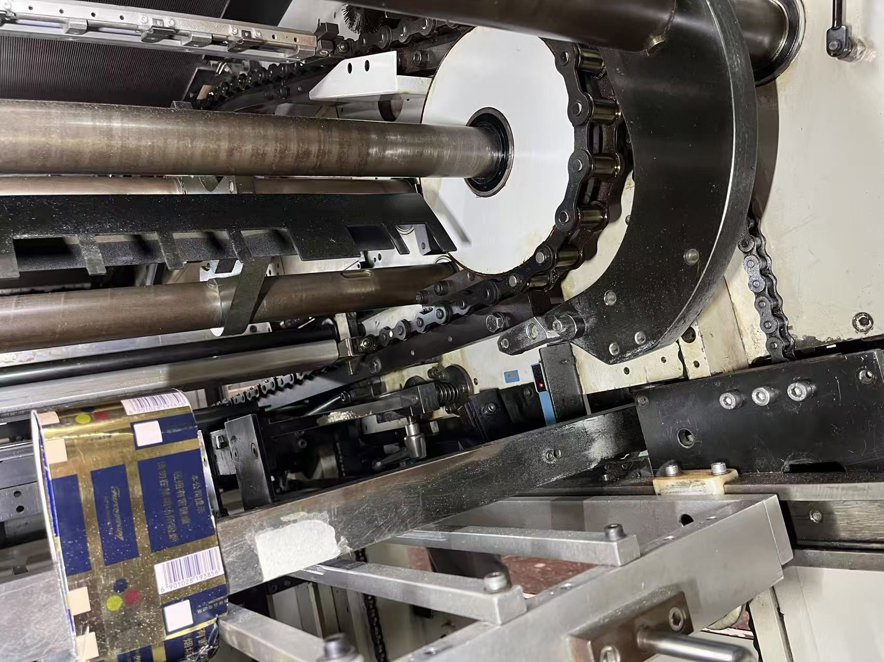 Die cutting Bobst SP102EII