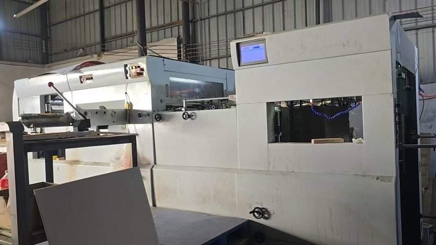 Die cutting DAYUAN MHC-1060