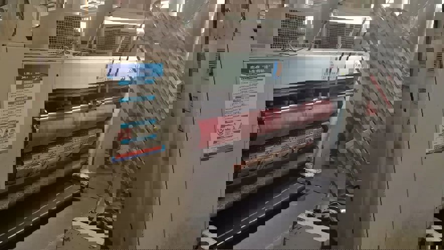 Die cutting Dongguan Jiufeng 1224 (vacuum suction) three-color groove die-cutting + stacking