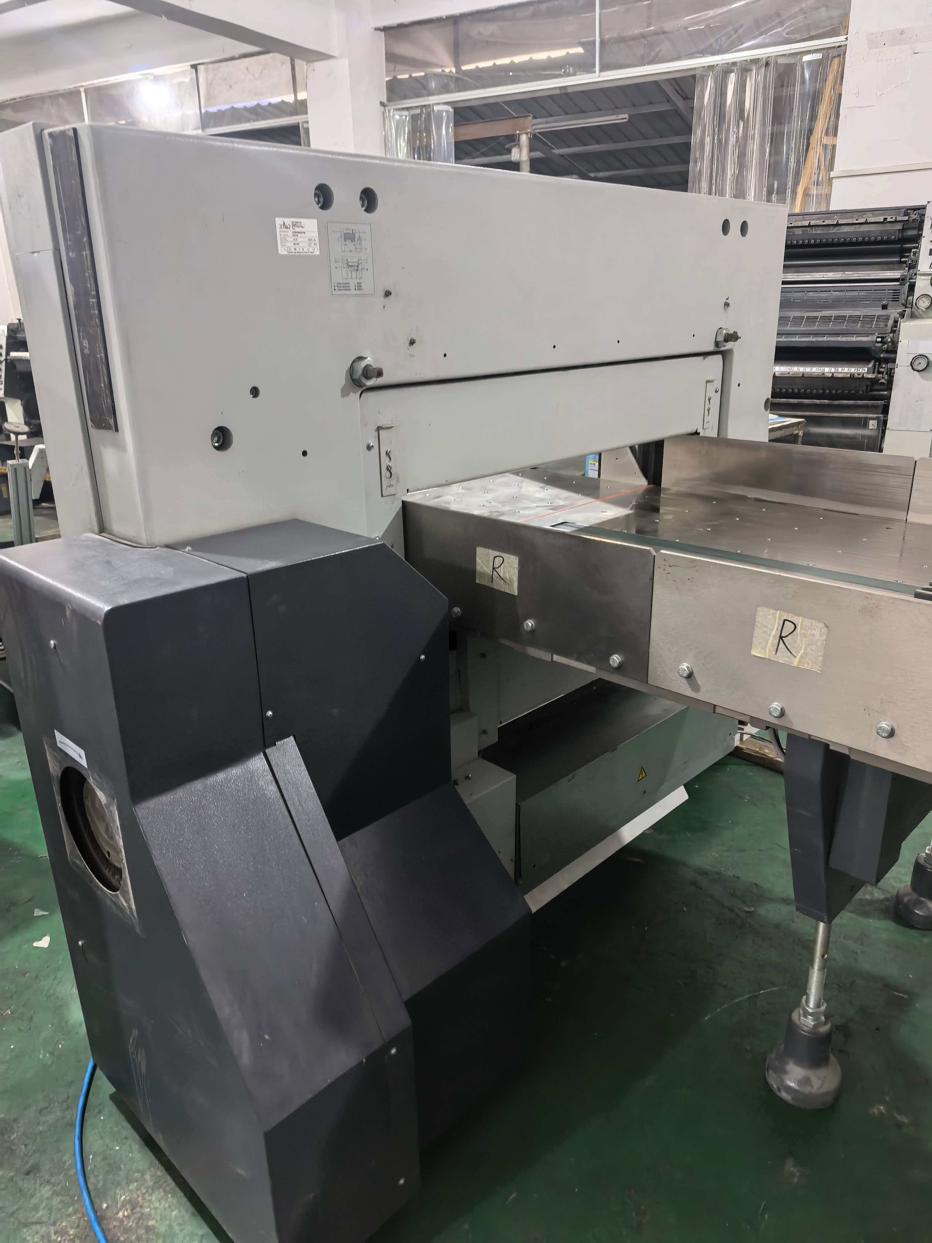 Die cutting Polar 115