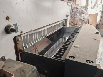 Die cutting SHENDA SQZ-130CT