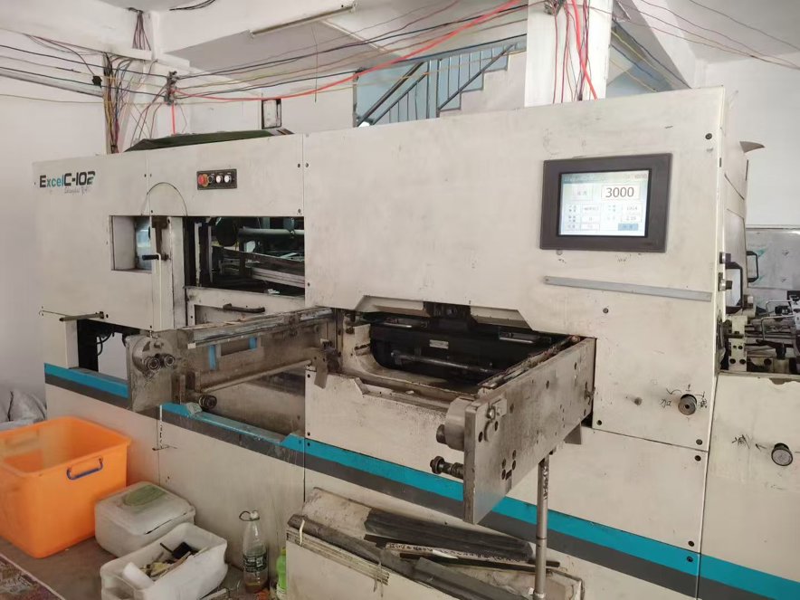 Die cutting Yawa ExcelC-102