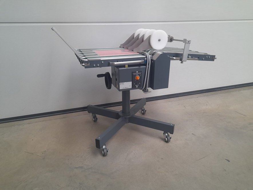 Folding Machine Horizon LCV-54