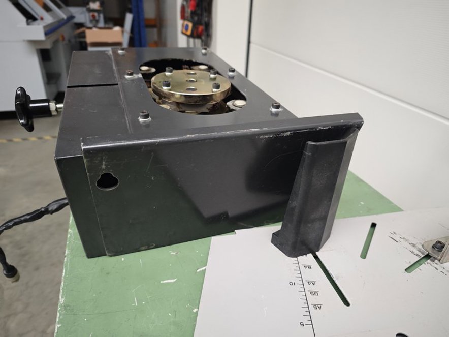 Gathering and collating Horizon CR-14