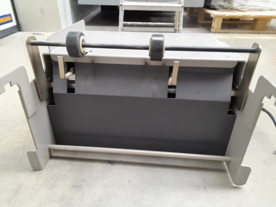 Gathering and collating Horizon HMU-80