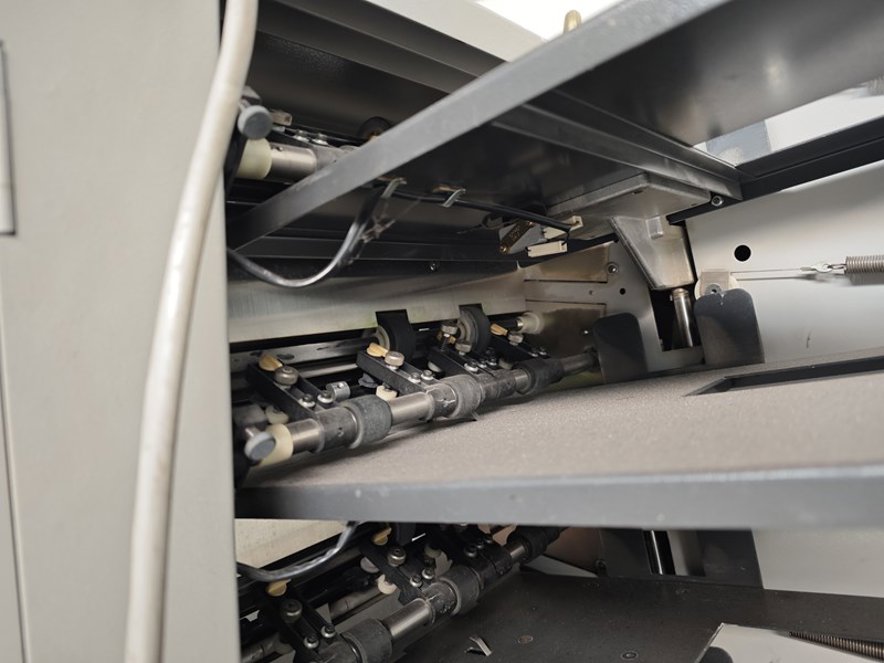 Gathering and collating Horizon MC-8a