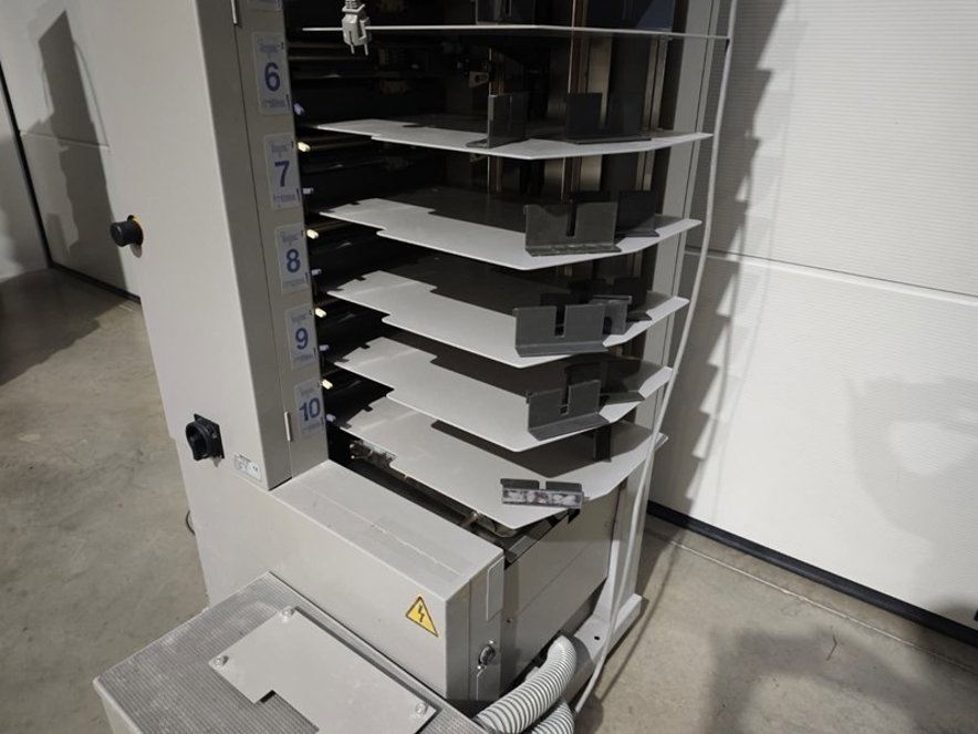 Gathering and collating Horizon VAC-100