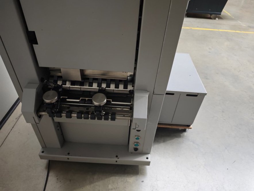 Gathering and collating Horizon VAC-60
