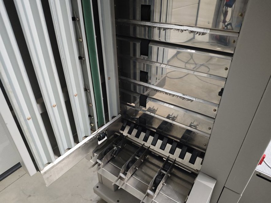 Gathering and collating Horizon VAC-60