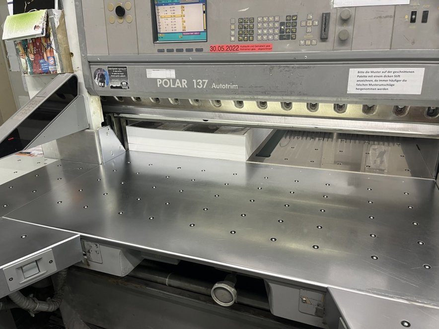 Guillotines Polar  137 ED - AT