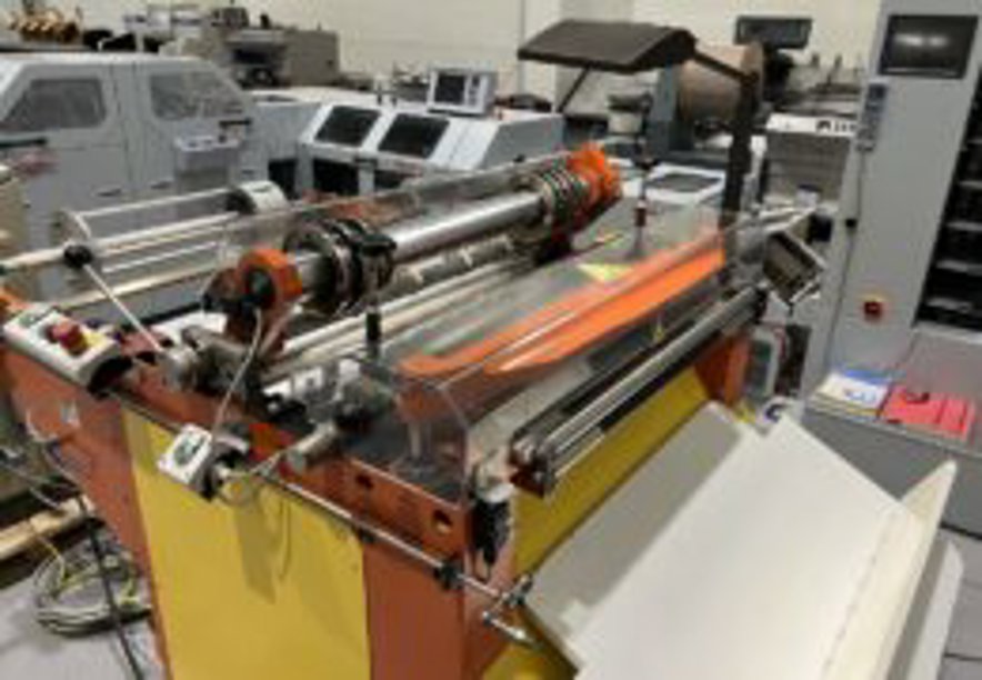 Guillotines Robust 800 roll-to-sheet formatting cutter