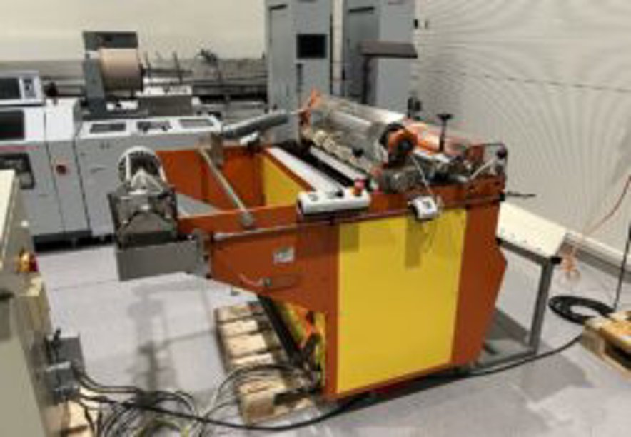 Guillotines Robust 800 roll-to-sheet formatting cutter