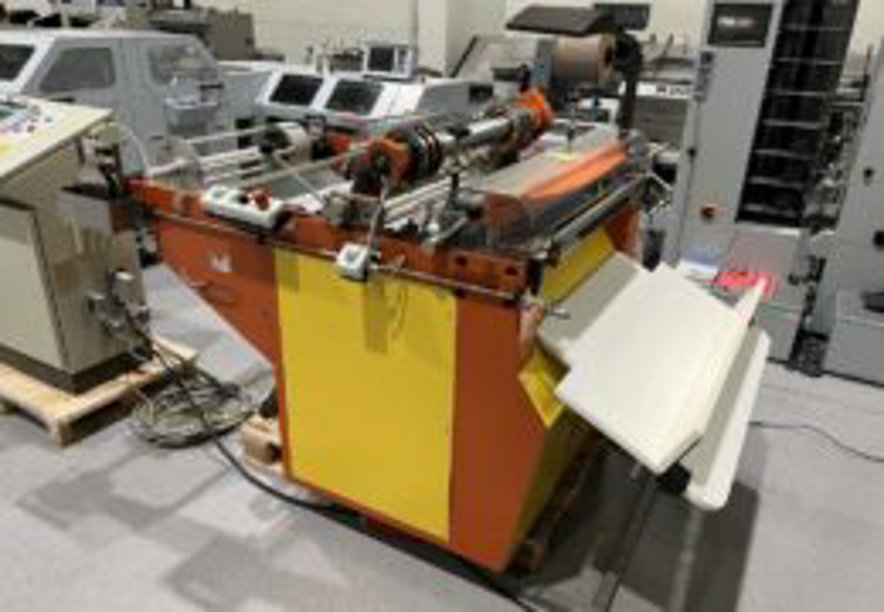 Guillotines Robust 800 roll-to-sheet formatting cutter