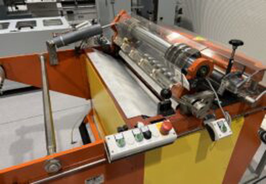 Guillotines Robust 800 roll-to-sheet formatting cutter