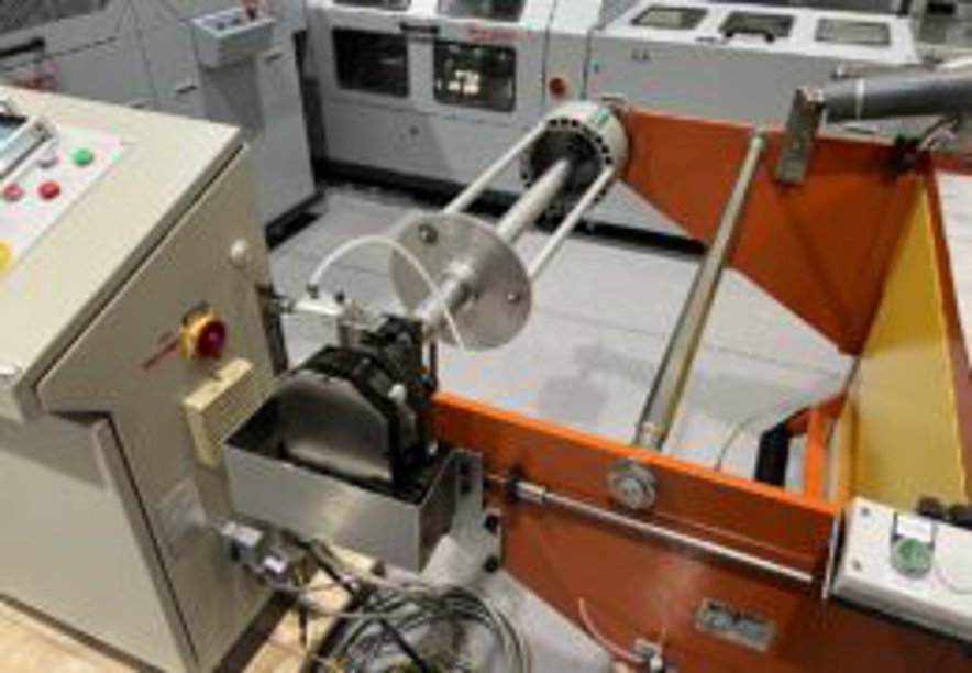 Guillotines Robust 800 roll-to-sheet formatting cutter