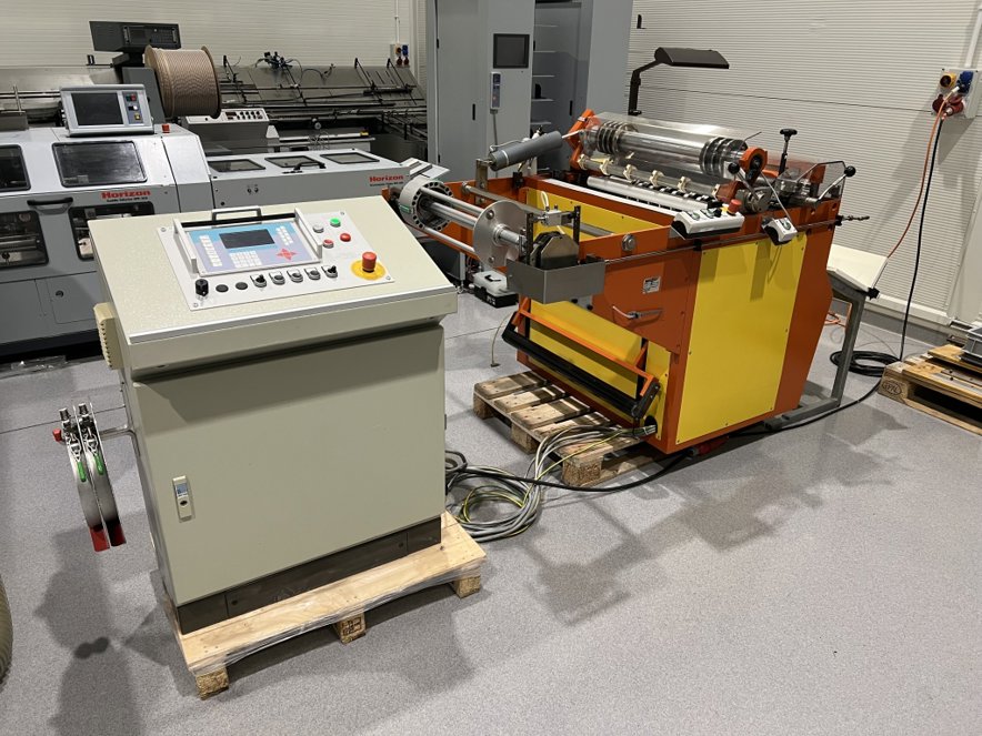 Guillotines Robust 800 roll-to-sheet formatting cutter