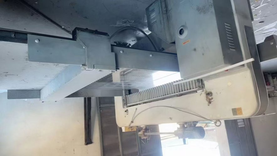 Paper/Sheet Cutting Machines  DAI`S 1620