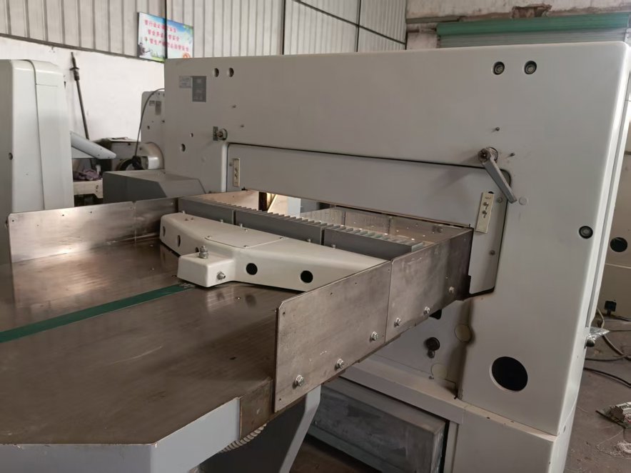 Paper/Sheet Cutting Machines Polar 115 XC