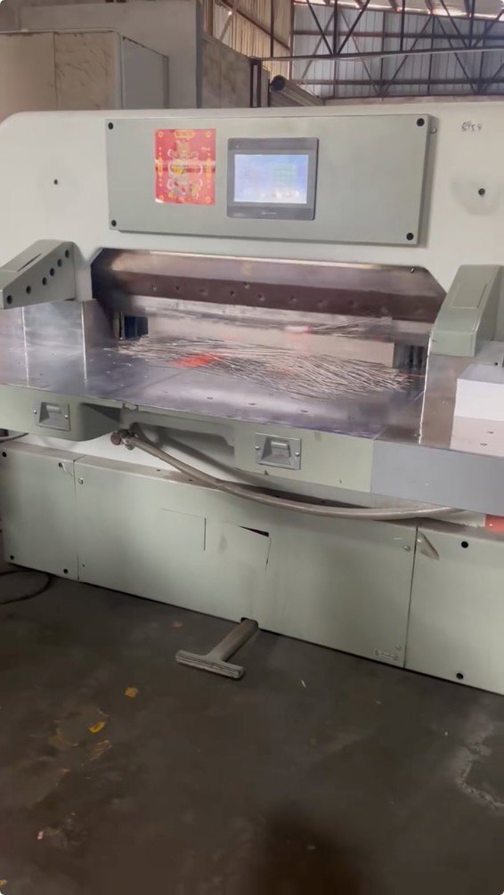 Paper/Sheet Cutting Machines Polar 115