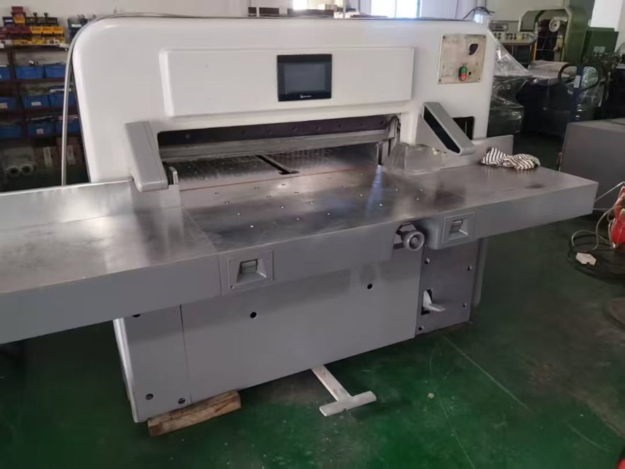 Paper/Sheet Cutting Machines Polar 92