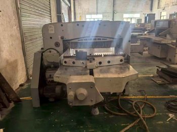 Paper/Sheet Cutting Machines Polar 92 CE