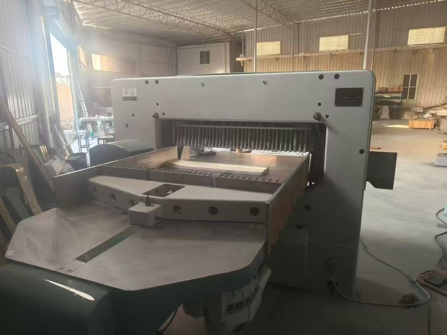 Paper/Sheet Cutting Machines SHENWEIDA 115