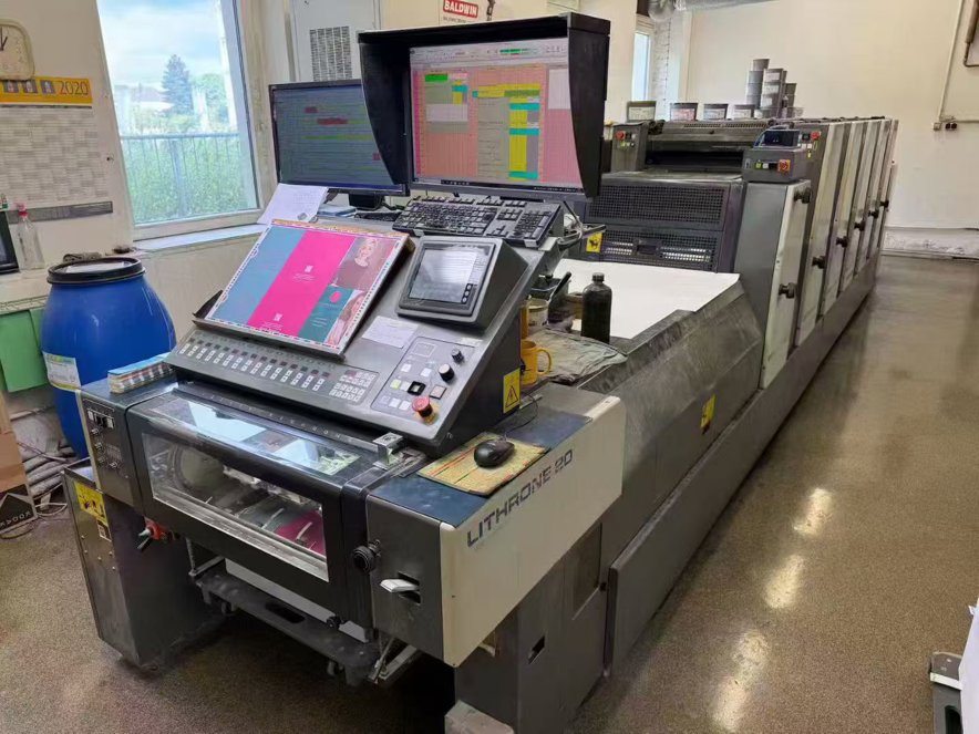 Sheet Fed / Offset Komori  520+L