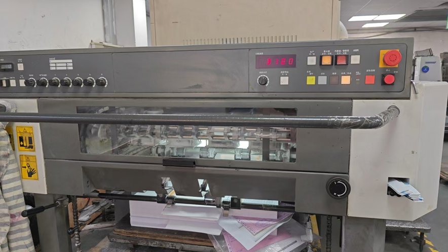 Sheet Fed / Offset Komori LS426