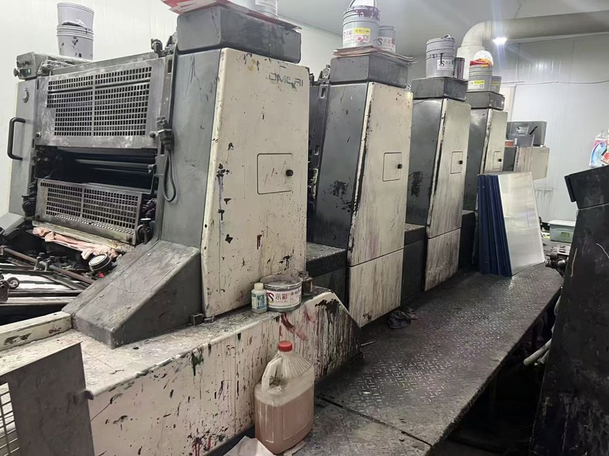 Sheet Fed / Offset Komori Lithrone L-428