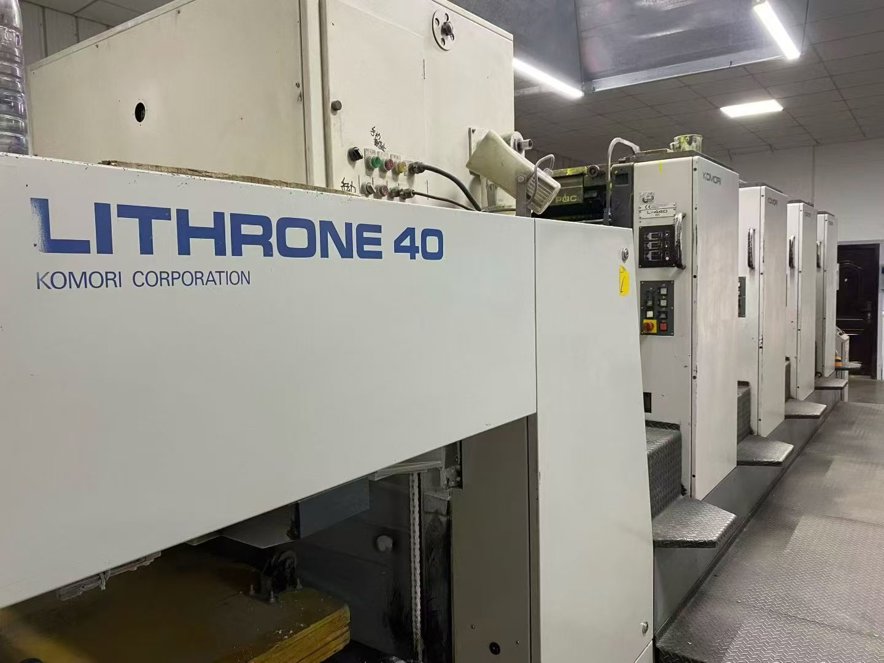 Sheet Fed / Offset Komori Lithrone L-440