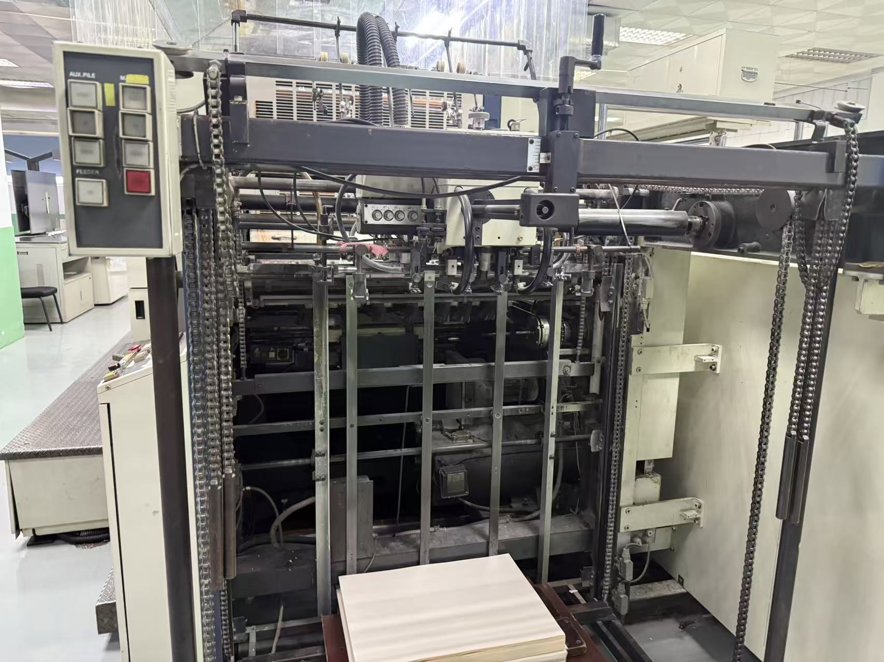 Sheet Fed / Offset Komori Lithrone L-440