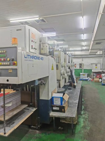 Sheet Fed / Offset Komori Lithrone L-440