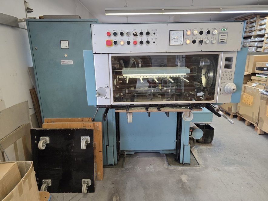 Sheet Fed / Offset Manroland Favorit RZF-H