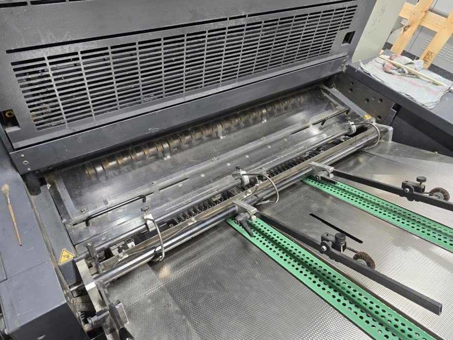Sheet Fed / Offset Manroland R 704 + LV