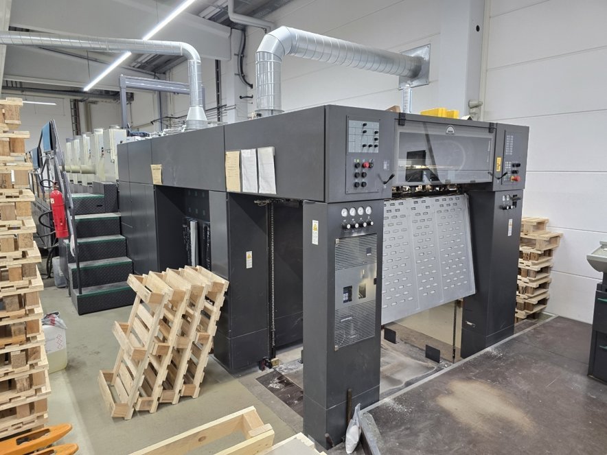 Sheet Fed / Offset Manroland R 704 + LV