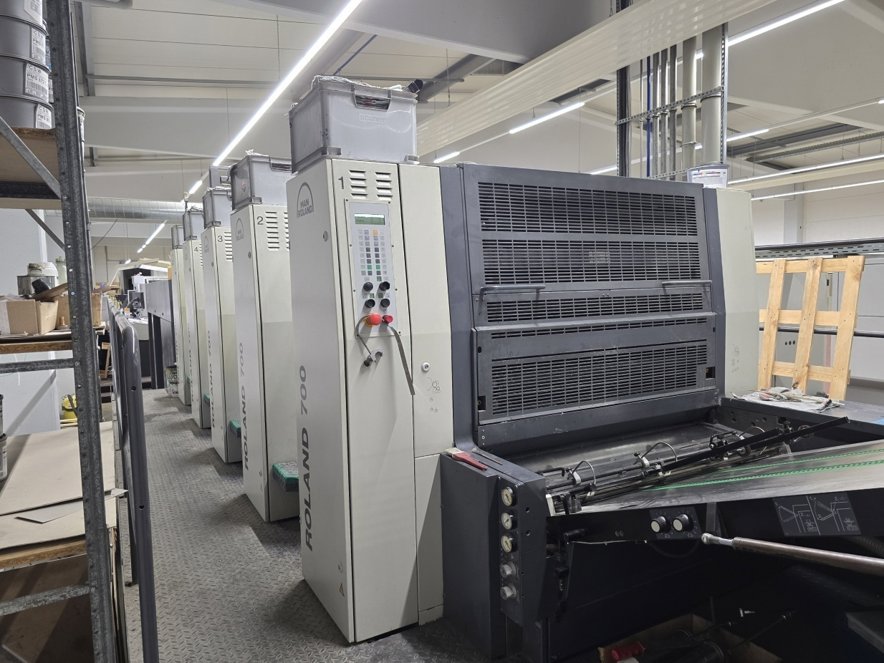 Sheet Fed / Offset Manroland R 704 + LV