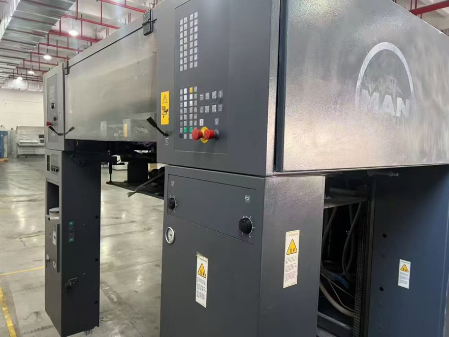 Sheet Fed / Offset Manroland R 706 LV