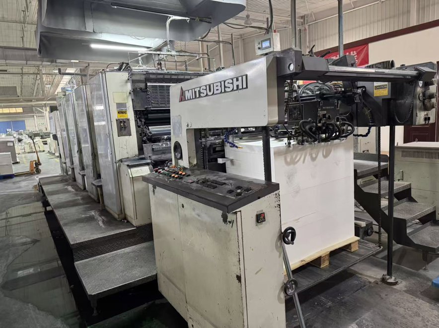 Sheet Fed / Offset Mitsubishi D3000-4