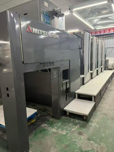 Sheet Fed / Offset Mitsubishi  V3000-4