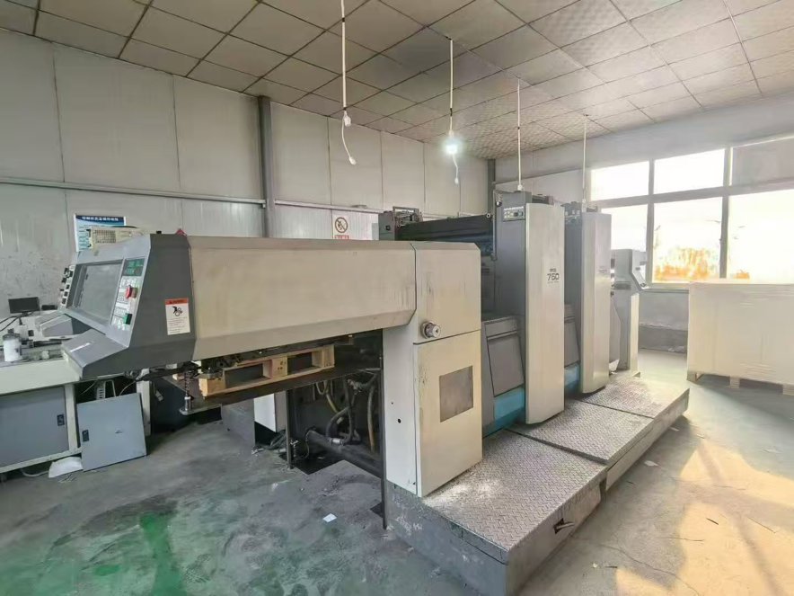 Sheet Fed / Offset Ryobi 752