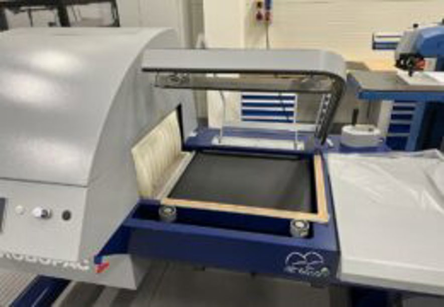 Shrink Wrapping Machines Robopac Pack 6050A